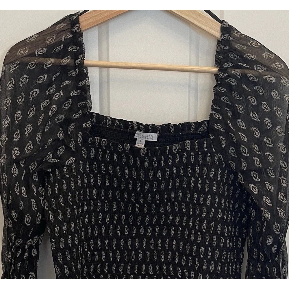 Patrons of Peace Womens L Cropped Black Paisley Smocked Sheer Puff Long Sleeve